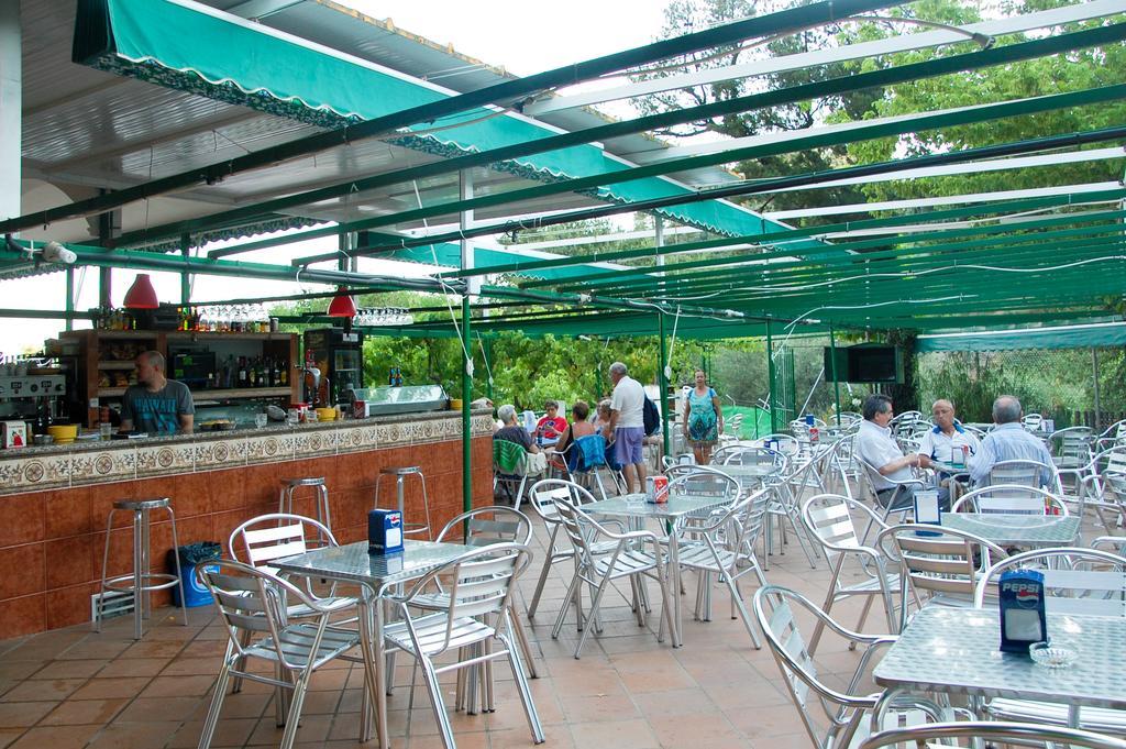 Hostal La Pastora Candeleda Bagian luar foto