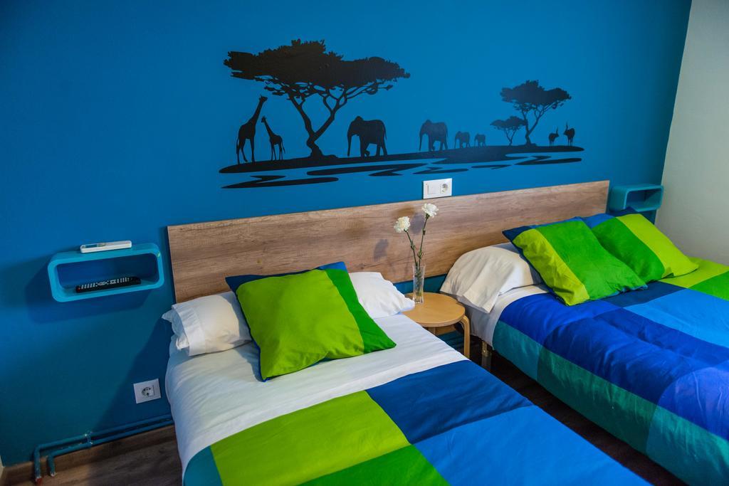 Hostal La Pastora Candeleda Bagian luar foto
