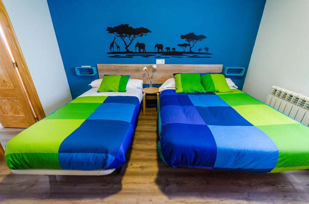 Hostal La Pastora Candeleda Bagian luar foto